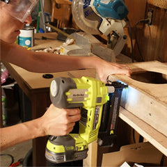 美國Ryobi 良明 P320 Airstrike 18 Volt One+ 鋰離子無線F釘槍(不含電池,僅限電動工具) RYOBI 良明(美行)