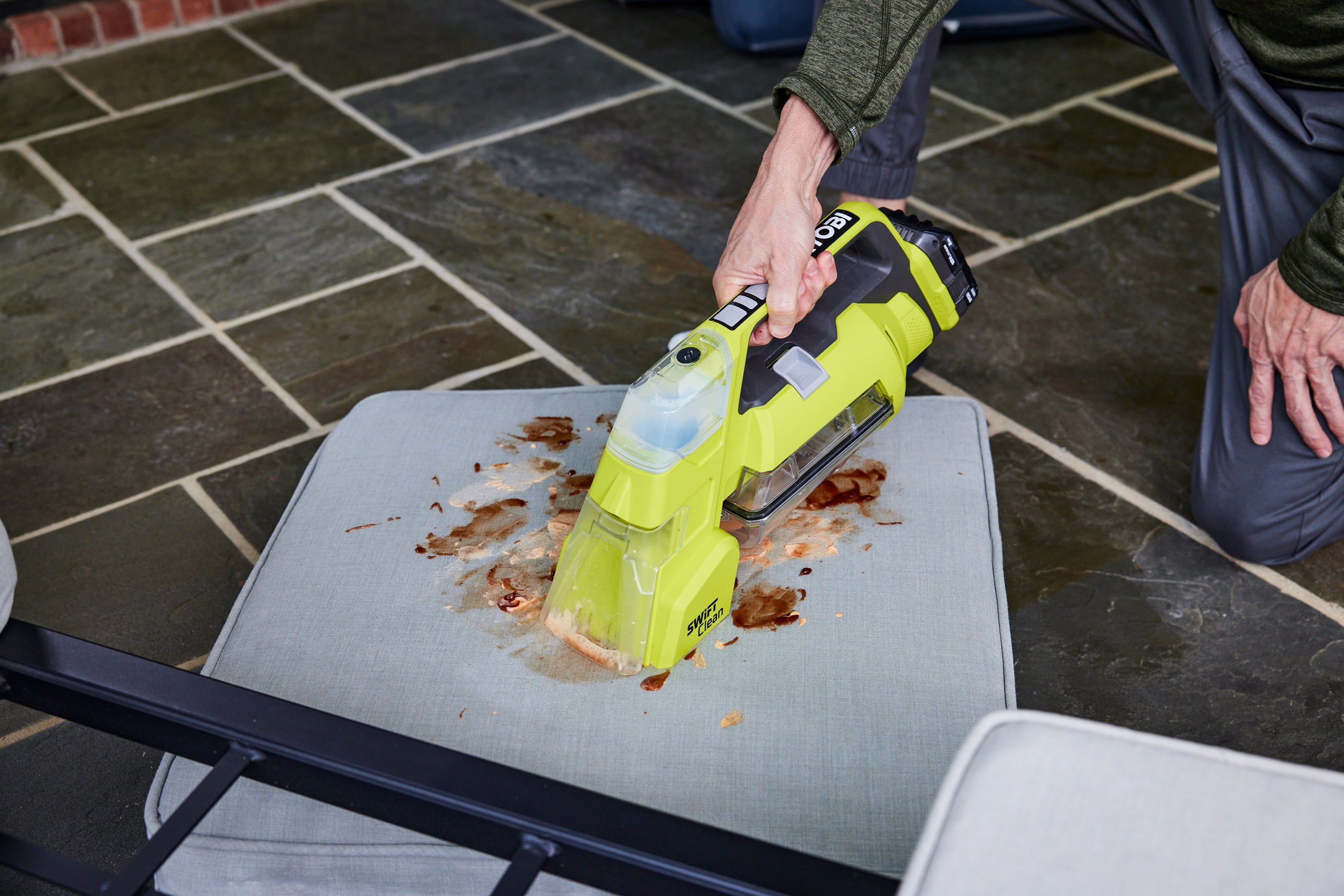 新款RYOBI 18V ONE+ SWIFTCLEAN 局部清潔吸塵機+附送清潔劑*1 RYOBI 良明（美國）