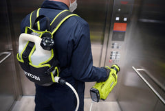 2022新款美國Ryobi 18V ONE+ 無繩靜電噴霧機 1 加侖+ 2.0 Ah*2電池充電器帶背包套裝（現貨） RYOBI 良明（美行）